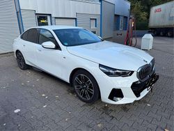 Gebraucht 2024 BMW 520 Limousine | 57.500 € (Teuer)