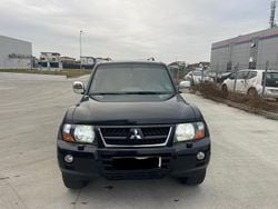 Schwarz Gebraucht 2006 Mitsubishi Pajero SUV | 15.500 € (Fairer Preis)