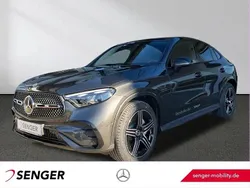 Grau Gebraucht 2025 Mercedes GLC200 AMG SUV | 57.880 € (Teuer)