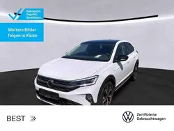 Pure white/deep black perleffe Gebraucht 2022 VW Taigo Style SUV | 21.999 € (Fairer Preis)