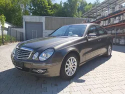 Beige Gebraucht 2008 Mercedes E200 Elegance Limousine | 12.700 €