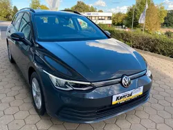 Uranograu/cinza urano Gebraucht 2022 VW Golf VIII Life Kombi | 17.699 € (Fairer Preis)
