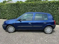 Blau Gebraucht 2000 Renault Clio II Limousine | 1.490 € (Fairer Preis)
