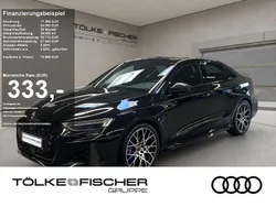 Mythosschwarz metallic Gebraucht 2025 Audi RS3 Ambiente Kleinwagen | 74.898 € (Teuer)