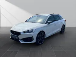 Weiss Gebraucht 2024 Cupra Leon VZ Kombi | 37.990 € (Guter Preis)