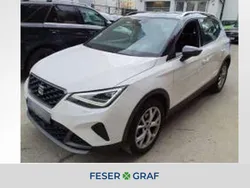 Weiss Gebraucht 2024 Seat Arona FR SUV | 21.740 € (Fairer Preis)