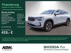 Moonweiss metallic Gebraucht 2024 Skoda Kodiaq Selection SUV | 42.690 € (Guter Preis)