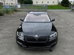 Schwarz Gebraucht 2015 Skoda Superb Ambition Limousine | 16.500 € (Etwas zu teuer)