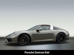 Aventuringrünmetallic Gebraucht 2022 Porsche 992 Coupé | 170.980 € (Teuer)