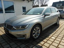 Silber Gebraucht 2016 VW Passat GTE Kombi | 13.890 € (Fairer Preis)