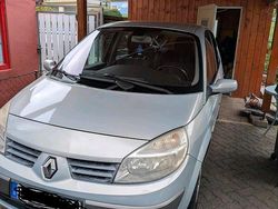 Gebraucht 2004 Renault Scénic II Van / Kleinbus | 900 € (Guter Preis)
