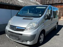 Silber Gebraucht 2010 Opel Vivaro Van | 6.750 €