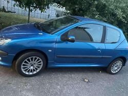 Gebraucht 2006 Peugeot 206 CC Roland Garros Cabrio | 2.100 € (Fairer Preis)
