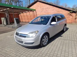 Grau Gebraucht 2005 Opel Astra Kombi | 1.600 € (Guter Preis)