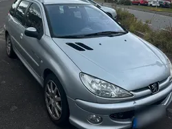Silber Gebraucht 2003 Peugeot 206 Kombi | 2.100 €