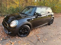 Schwarz Gebraucht 2011 Mini Cooper D Kleinwagen | 4.900 €