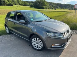 Grau Gebraucht 2015 VW Polo Comfortline Limousine | 5.999 € (Guter Preis)