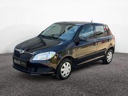 Schwarz Gebraucht 2011 Skoda Fabia Classic Kleinwagen | 4.600 € (Fairer Preis)