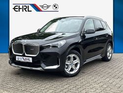 Schwarz Neu 2025 BMW iX1 xLine SUV | 49.940 € (Guter Preis)
