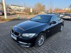 Schwarz Gebraucht 2011 BMW 318 Cabriolet Cabrio | 7.500 € (Superpreis)