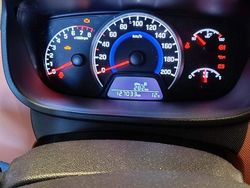 Grau Gebraucht 2018 Hyundai i10 Kleinwagen | 6.600 €
