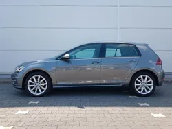 Grau Gebraucht 2019 VW Golf VII Highline Limousine | 18.900 € (Fairer Preis)