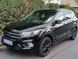Schwarz Gebraucht 2017 Ford Kuga ST-Line SUV | 15.300 € (Fairer Preis)