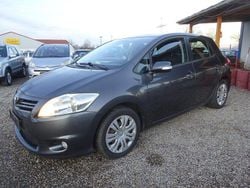 Grau Gebraucht 2012 Toyota Auris Life Limousine | 7.000 € (Fairer Preis)