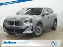 Grau Gebraucht 2024 BMW iX2 Performance SUV | 43.600 € (Fairer Preis)