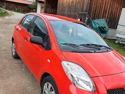 Rot Gebraucht 2010 Toyota Yaris Limousine | 3.500 € (Fairer Preis)