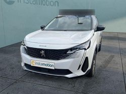 Weiß Gebraucht 2021 Peugeot 3008 Van / Kleinbus | 23.999 € (Fairer Preis)