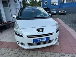 Lack weiss perlglänzend Gebraucht 2013 Peugeot 5008 Allure Van / Kleinbus | 7.980 € (Etwas zu teuer)