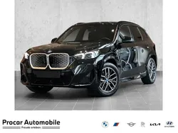 Saphirschwarz metallic Neu 2025 BMW iX1 M Sport SUV | 57.349 € (Fairer Preis)