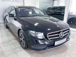 Schwarz Gebraucht 2020 Mercedes E220 Avantgarde Limousine | 25.880 € (Superpreis)