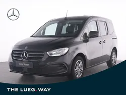Schwarz loparitschwarz metalli Gebraucht 2024 Mercedes T180 Style Van / Kleinbus | 30.235 € (Teuer)