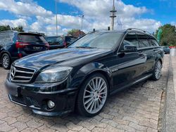 Schwarz Gebraucht 2011 Mercedes C63 AMG AMG Kombi | 28.500 €