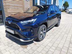 Dark blue metallic Gebraucht 2025 Toyota RAV4 Hybrid SUV | 53.910 € (Etwas zu teuer)
