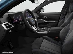 Blau Gebraucht 2024 BMW 330e Kombi | 52.840 €