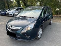 Grün Gebraucht 2015 Opel Zafira Tourer Edition Van / Kleinbus | 7.899 € (Guter Preis)