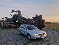 Silber Gebraucht 2000 Audi A4 Kombi | 3.100 €