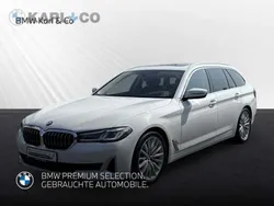 Weiss Gebraucht 2021 BMW 530 Luxury Line Kombi | 37.888 € (Fairer Preis)