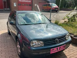 Grau Gebraucht 2002 VW Golf IV Basis Limousine | 1.500 € (Fairer Preis)
