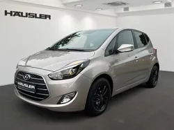 Silber Gebraucht 2018 Hyundai ix20 Style Van / Kleinbus | 12.990 € (Fairer Preis)