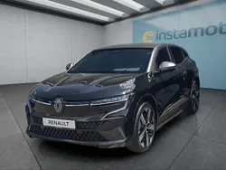 Schwarz Gebraucht 2023 Renault Mégane Limousine | 35.699 € (Etwas zu teuer)