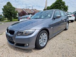 Grau Gebraucht 2009 BMW 318 Kombi | 2.900 € (Superpreis)