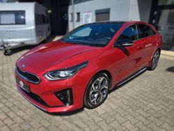Rot Gebraucht 2019 Kia ProCeed GT-Line Kleinwagen | 21.490 € (Etwas zu teuer)
