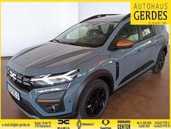 Schiefergrau Gebraucht 2024 Dacia Jogger Extreme Van / Kleinbus | 23.414 € (Fairer Preis)
