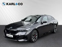 Grau Gebraucht 2024 BMW 550e Sport Line Limousine | 83.890 € (Teuer)