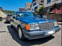Blau Gebraucht 1991 Mercedes 230 Coupé | 7.500 €