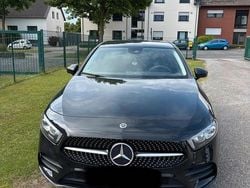 Schwarz Gebraucht 2020 Mercedes A180 AMG line Limousine | 24.500 € (Guter Preis)